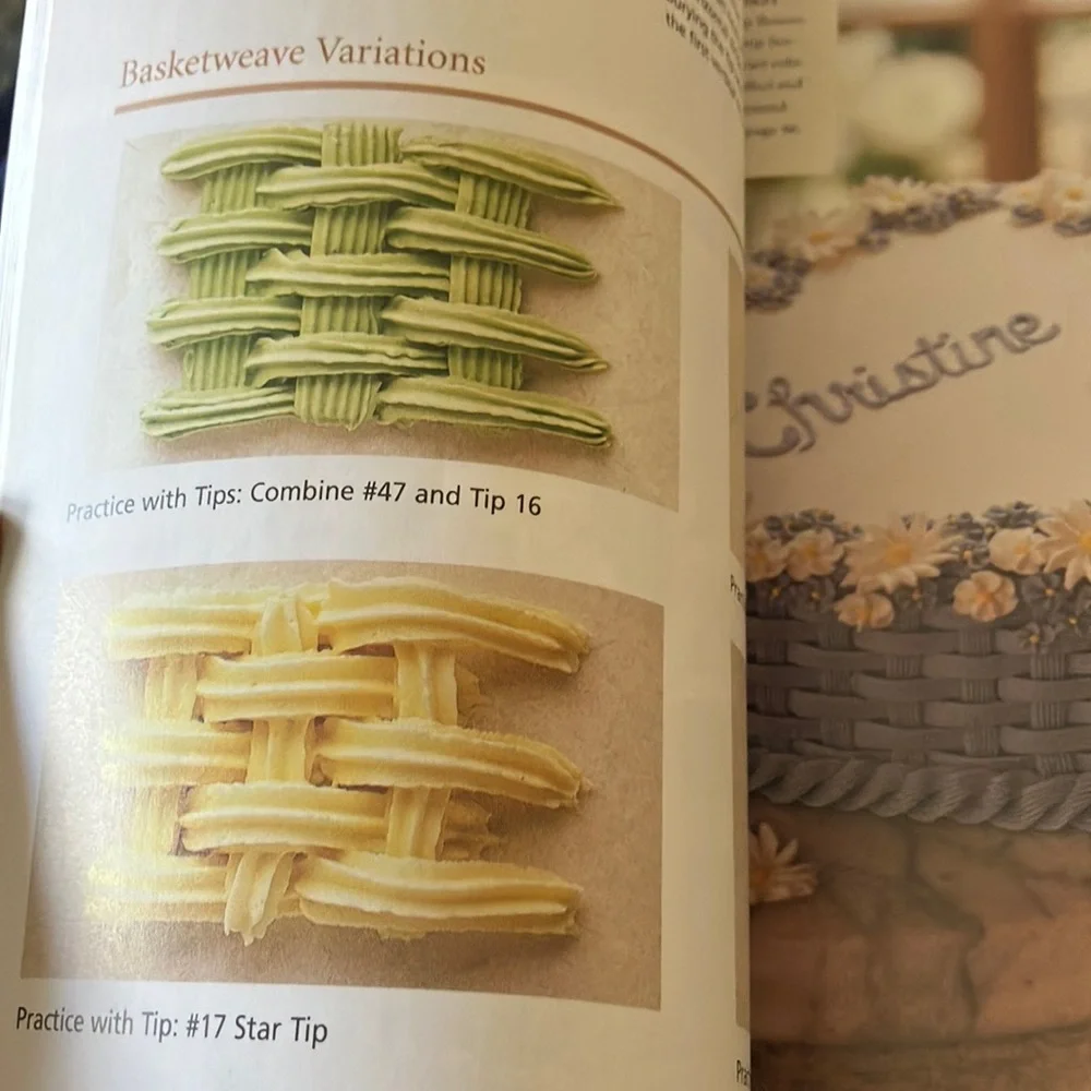 Set of‎ Three Cake & Cupcake Decorating Books